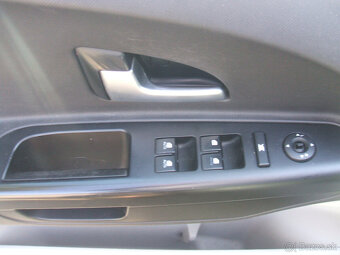 KIA CEED SW 1600 CRDI 115 - 8