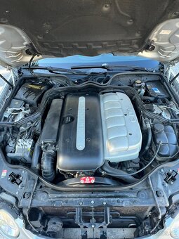 Mercedes-Benz E320 CDI Avantgarde - 8