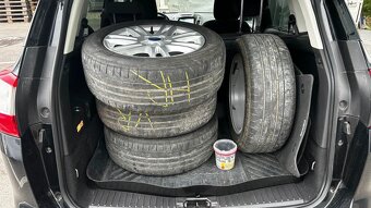 Ford C MAX - 8