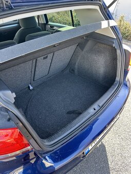 Volkswagen Golf 1.6 TDI Premium Trendline - 8