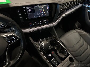 Volkswagen Touareg 3.0 TDI V6 R-Line 4Motion - 8