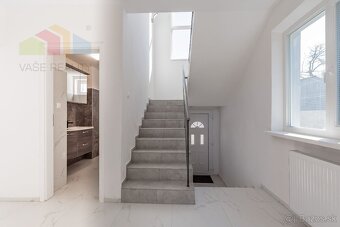 -ZNÍŽENÁ CENA- Na predaj 4-izbový rodinný dom 207 m², pozemo - 8