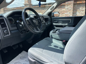 DODGE RAM 1500 5.7 HEMI EXPRESS REGULAR CAB 4X4 8stup. - 8