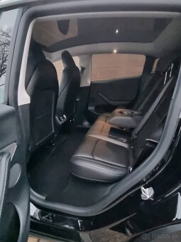 Tesla model Y Long Range naj.len 23tis km - 8