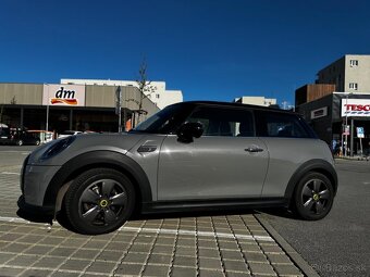Mini Cooper SE (Elektric) Essential 2022 - 8