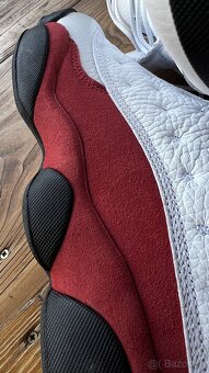 Air Jordan 13 Retro - 8