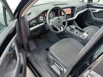 VW Touareg 3.0 V6 TDI SCR 170 kW/231k AT8 - 8