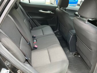 Toyota Auris - 8