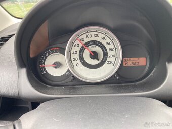 Mazda 2 - 8