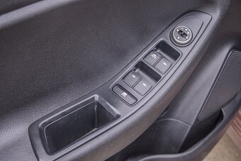 Hyundai i20 1.2i 16V Go, 62kW, M5 - 8