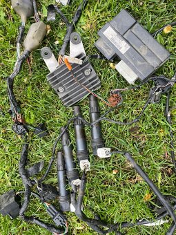 Rozpredam Honda  cbr 600 rr - 8