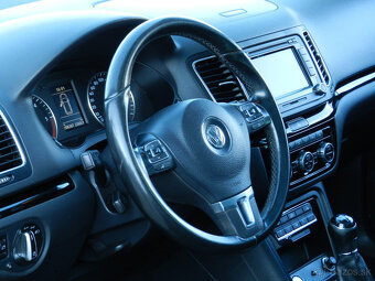 VW Sharan 2.0 TDI Highline 4MOTION 7miest Panorama Webasto - 8