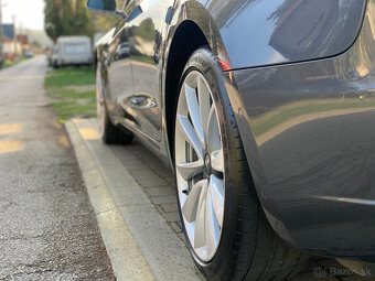 PREDANÉ Tesla Model 3 SR+ (záruka do 12/2027) - 8