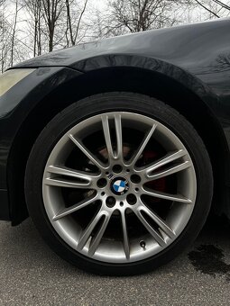 BMW E90 325i - 8