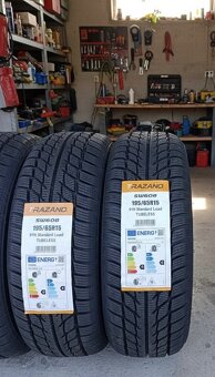 Zimné pneumatiky 195/ 65 R15 na elektrónoch pre Citroën C4 - 8