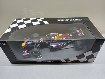F1 RED BULL RB6 2010 SEBASTIAN VETTEL MINICHAMPS 1:18 - 8