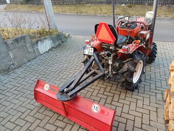 Predám malotraktor Yanmar 1301D - 8