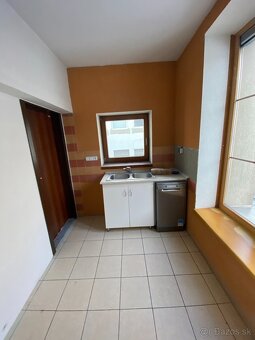 Obchodné priestory v areály bývalého Texicomu - 8