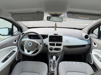 renault zoe - 8