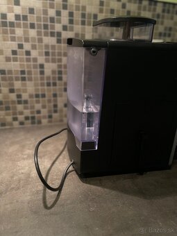 Kávovar Krups Quattro force EA81 - 8