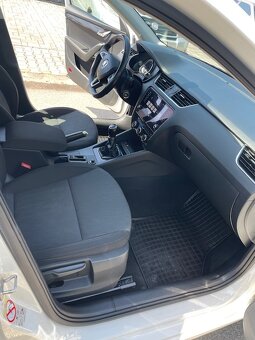 ŠKODA OCTAVIA 3 KOMBI 2.0 TDI - 8