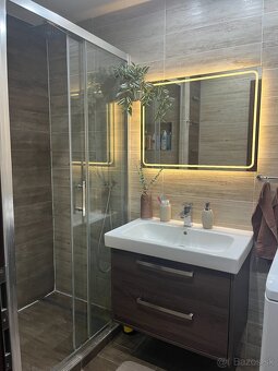 Priestranný 3 izbový byt , kompletne prerobený – Kozárovce , - 8