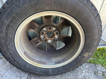 elektróny R15 5x112 s zimnými gumami - 8