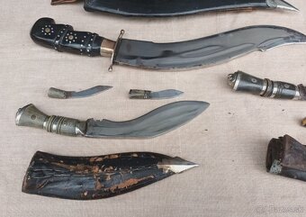 Zbierka vojenských Kukri nožov - regiment Gurkha - NEPÁL - 8