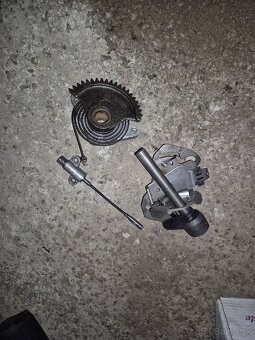 Náhradné diely - 8