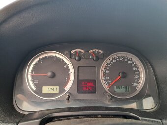 Vw bora 1.9tdi 85kw 4x4 - 8