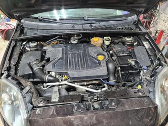 Fiat Croma 1.9 JTDm 110kW (r. 2009) – NEPOJAZDNÉ - 8