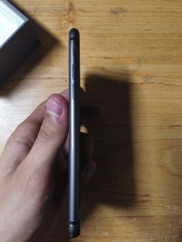 Iphone 8 64GB black nová batéria - 8