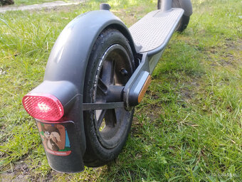 RezervovaneXiaomi Mi Electric Scooter 3 elektrická kolobežka - 8