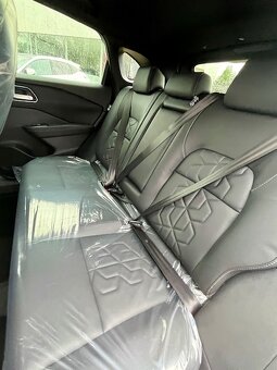 NOVÝ Nissan Qashqai 1.3 DIG-T MildHybrid X-Tronic Tekna+BOSE - 8