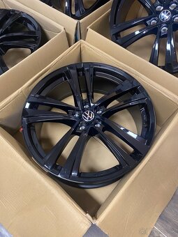 5x112 R20 black Seat Škoda Volkswagen - 8