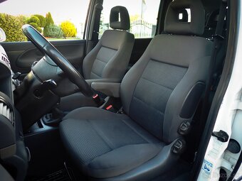 VOLKSWAGEN SHARAN 2.0TDI 7MIEST SportLine 103KW - XENON - 8