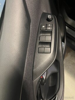 predam TOYOTA Yaris NG MC24 - 1.5 TNGA  Style,SK povod,1.maj - 8