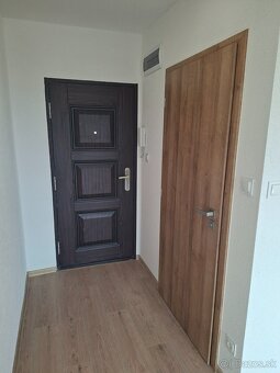 Predám 1 izbový byt - 8