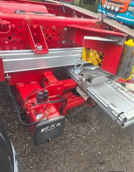 Hydraulicke čelo BÄR - 8