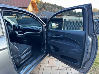 FIAT 500e rok 2022 10 000km 11 038€ bez DPH - 8