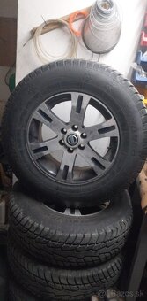 Nissan Pathfinder - 8