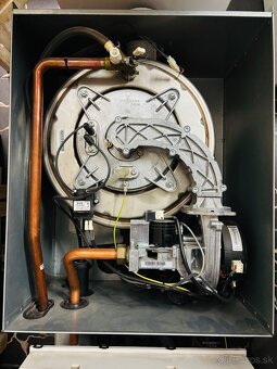 Predám kondenzačný plynový kotol Viessmann Vitodens 300-W - 8