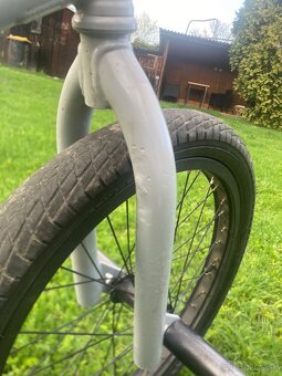 Predám bmx NEMÁ BRZDY - 8