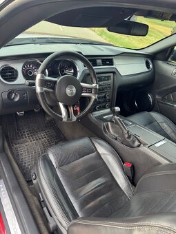 Ford mustang 3.7 V6 - 8