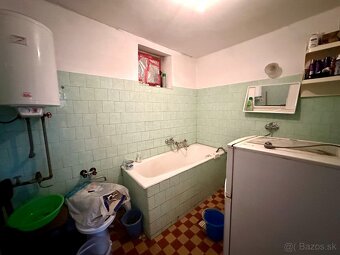 NA PREDAJ: Vidiecky dom s veľkým pozemkom 1500 m² - 8