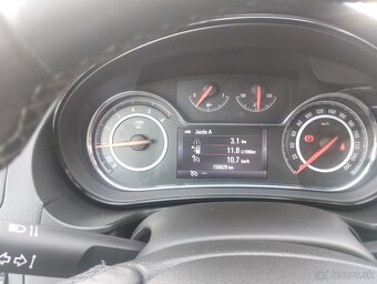 Opel Insignia ST 2.0 TDci 103 Kw - 8