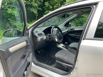 Opel Astra Combi 1.7 CDTi (2009) - 8