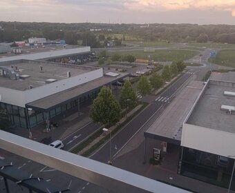 Exkluzívny byt na predaj: 132 m², terasa, sauna, Petržalka – - 8