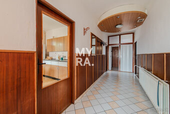 Rodinný dom s rovinatým pozemkom 2970 m² - Lúčka, okres S - 8