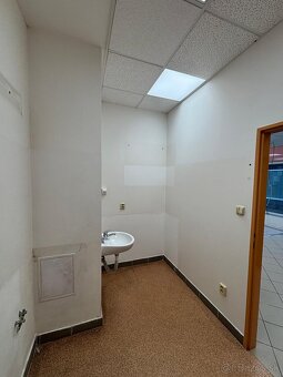 Na prenájom viacúčelové priestory v centre mesta Poprad - 8